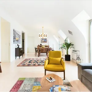 Luxury By Myplaceforyou, Very Quiet, Close To Time Out Market , Lisbon Portugal